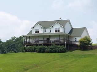 178 Marcom Dr NW, Riner, VA 24149