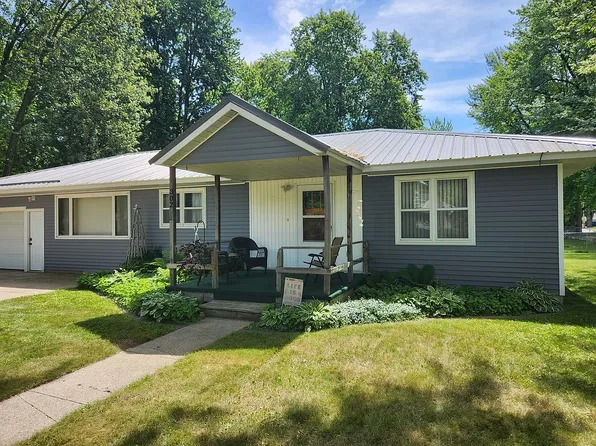 302 N 6th St, Coleman, MI 48618
