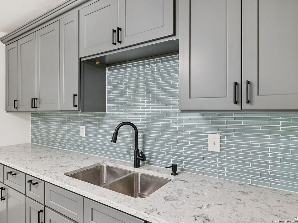 1st image of 2950 LASSES BLVD