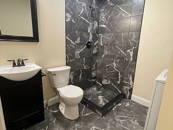4th image of 416 Pearl St #41
