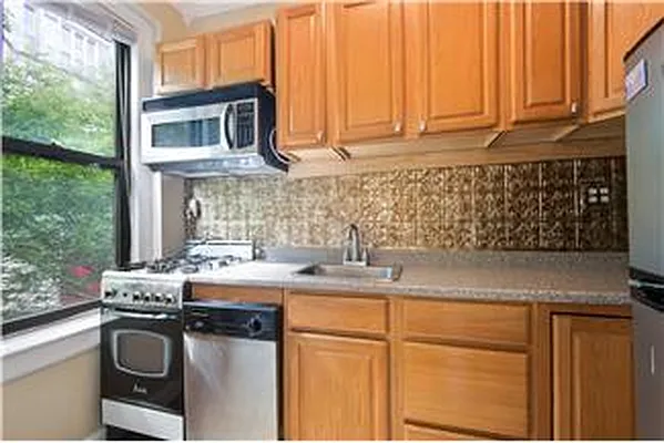 Sold by Maz Group NY | media 6