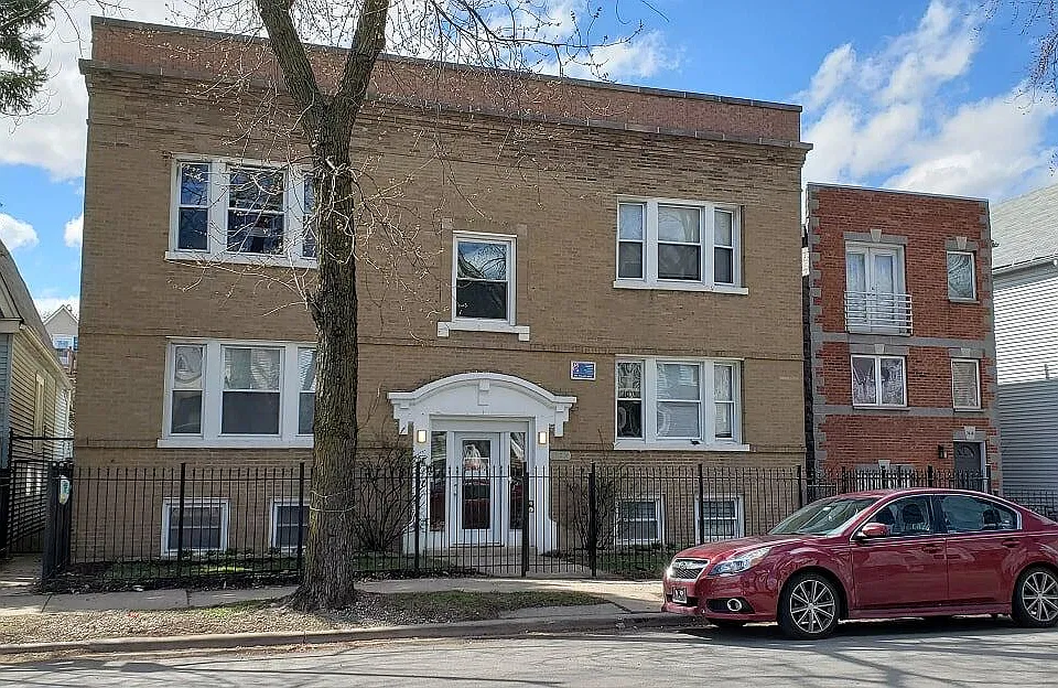 3112-3114 N. Kimball Ave