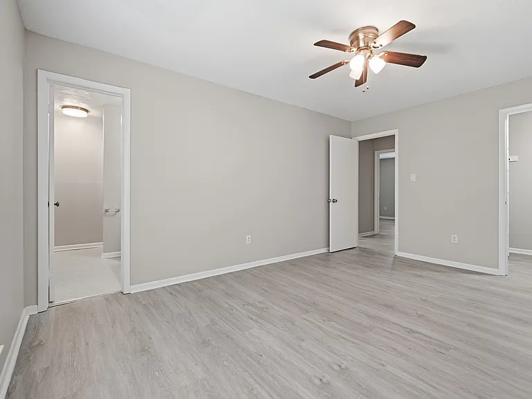 125 Tower Dr #1 — Photo 26