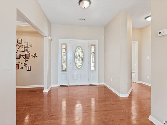 5th image of 14497 Ole Oak Dr