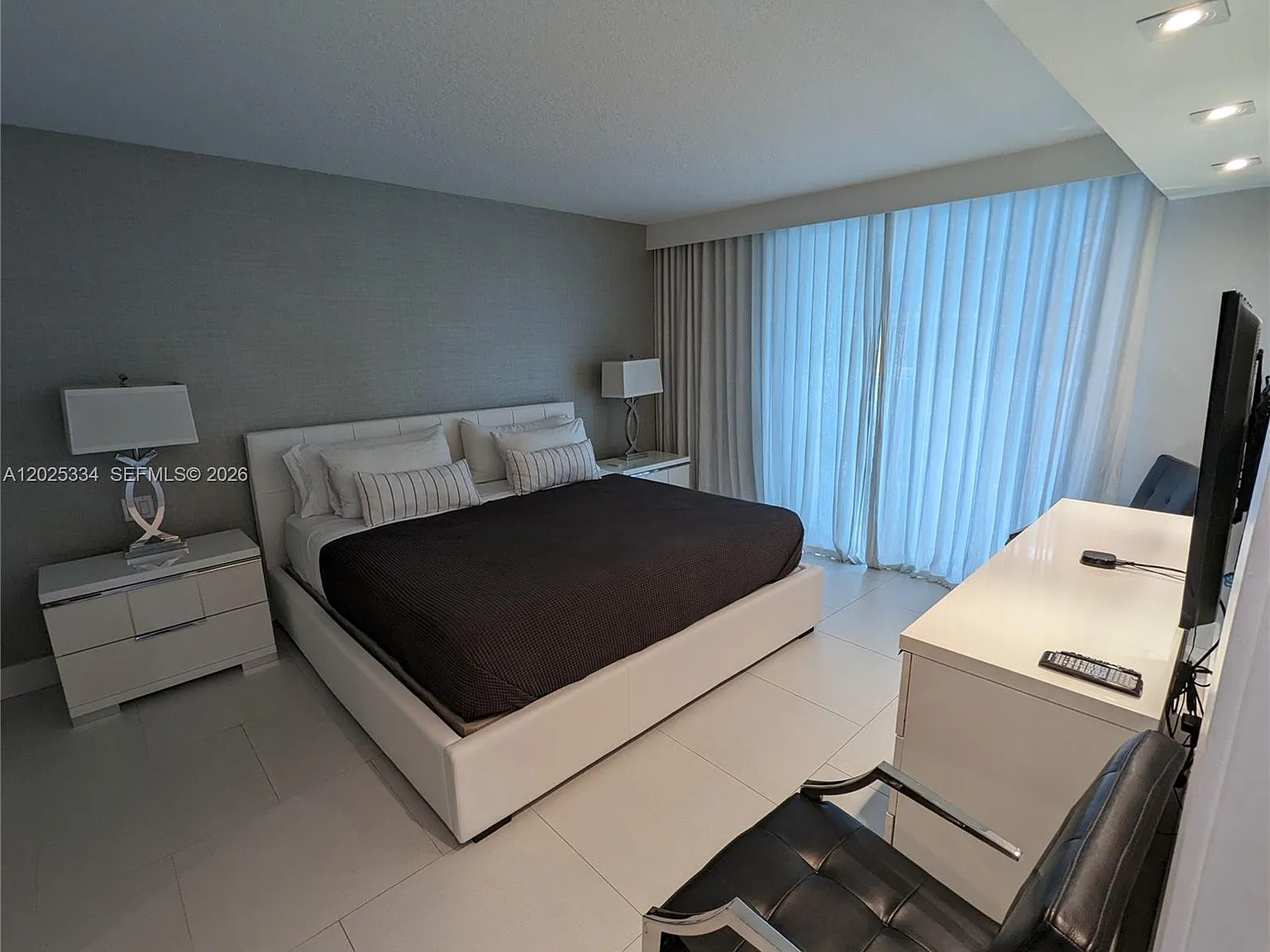Skyline On Brickell Condo — Photo 4