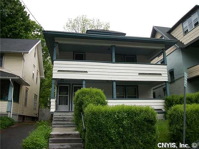 1st image of 110-12 Bellaire Pl