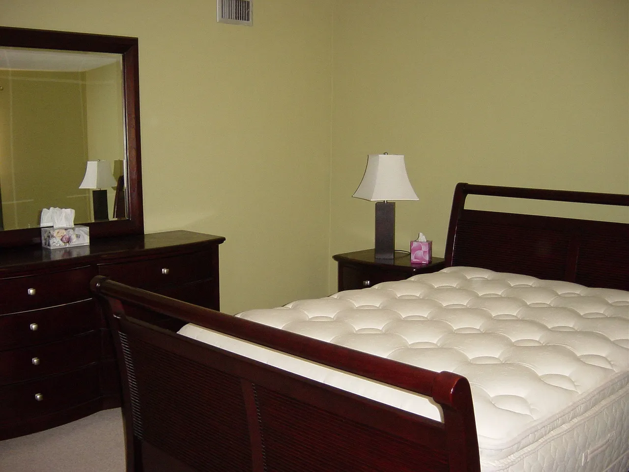 2 bed, $2,400 — Photo 4