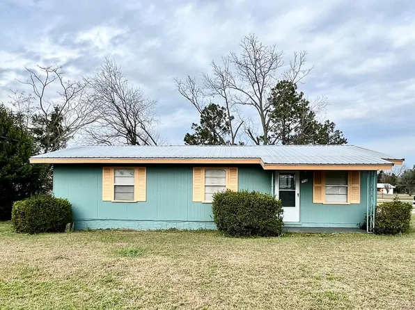 702 E Carr St, Donalsonville, GA 39845