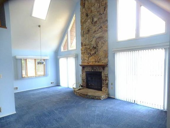 Floor/Ceiling scenic view