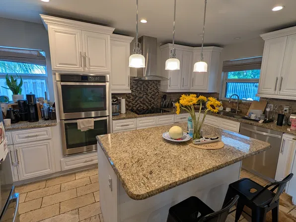 3325 Harding St, Hollywood, FL 33021