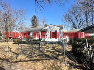 4518 Cloverlawn Dr, Flint, MI 48504
