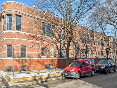 1956 W Bradley Pl APT 2E, Chicago, IL, 60613