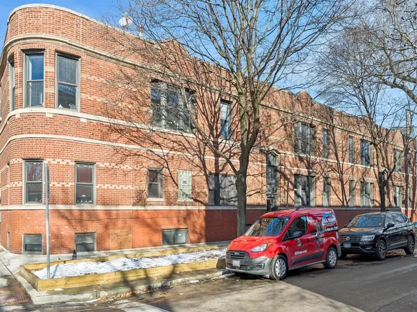 1956 W Bradley Pl APT 2E, Chicago, IL 60613