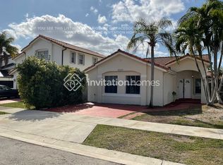 9042 SW 142nd Path, Miami, FL 33186