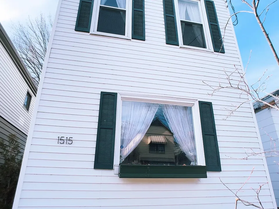 1515 Saint Clair St