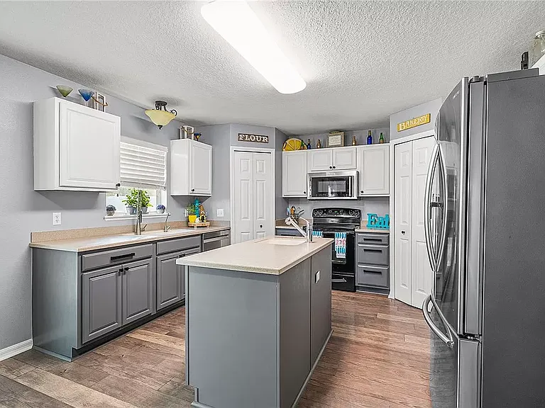 75215 Fern Creek Dr — Photo 11