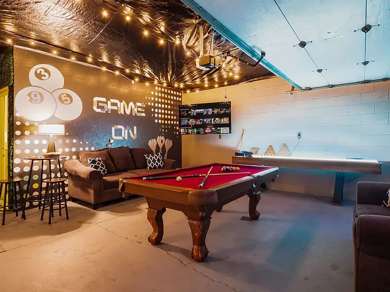 Building's Lounge
