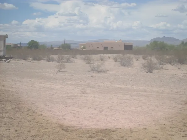 22142 W WILDCAT Drive #'-', Wittmann, AZ 85361