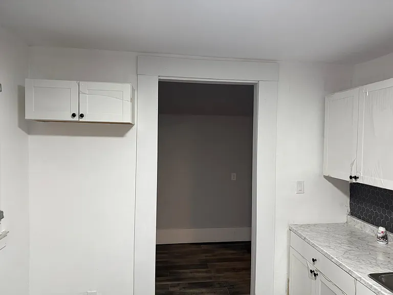 600 Gladstone St #3 — Photo 15