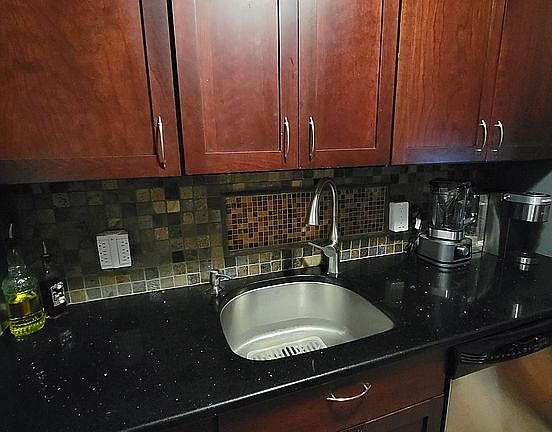 2nd image of 94 Finch Ln APT 1B