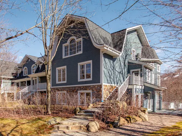 108 Chemin Des Quatre Sommets #1, Mont Tremblant, QC J8E 1C6