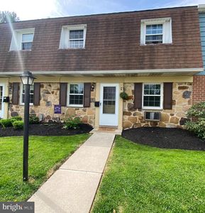 207 Walnut Hill Rd APT B7, West Chester, PA, 19382