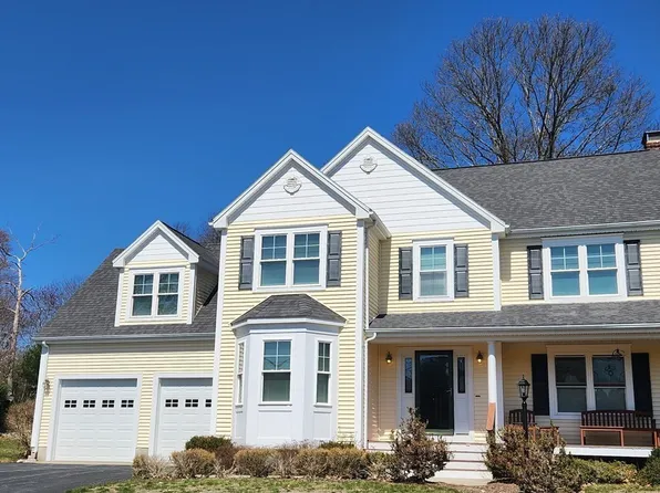 235 Smith St, Attleboro, MA 02703