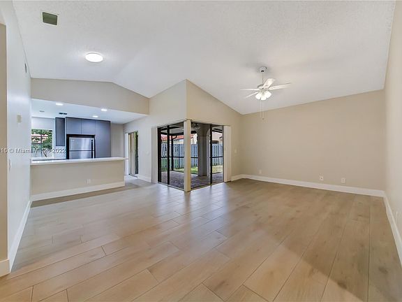 4th image of 1397 Springside Dr Unit 1397