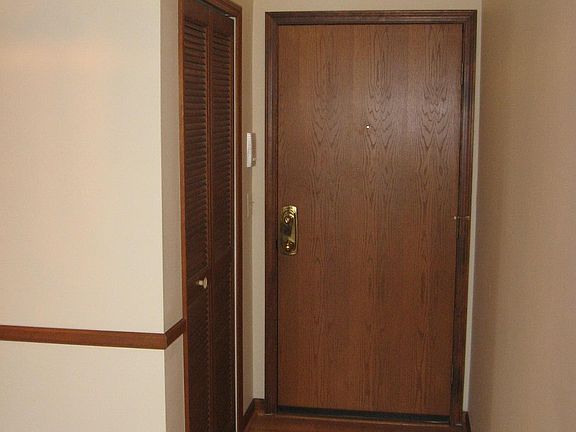 2nd image of 1226 Shoemaker Dr #35