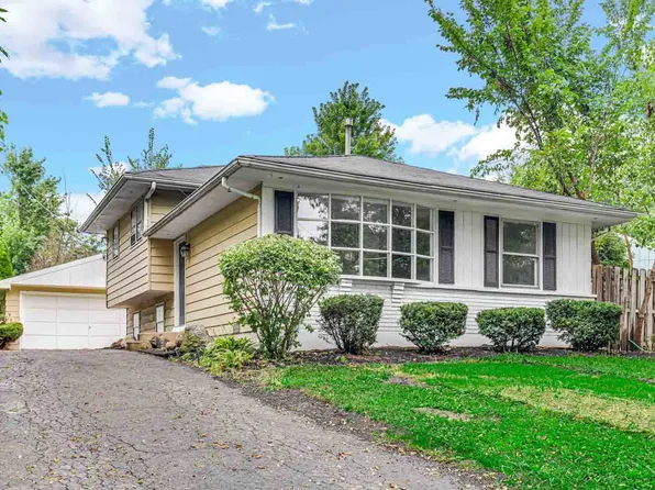 0N340 Silverleaf Blvd, Wheaton, IL 60187