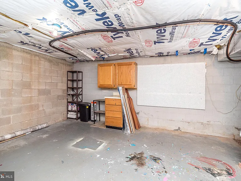 108 Susan Constant Ct #8 — Photo 35