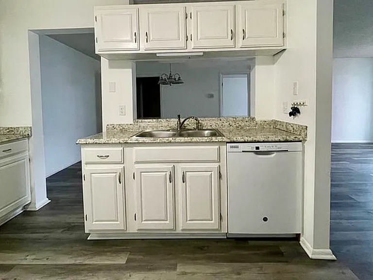 2141 Sanctuary Ct — Photo 29