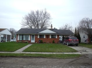 36272 Chaskey St, Richmond, MI 48062
