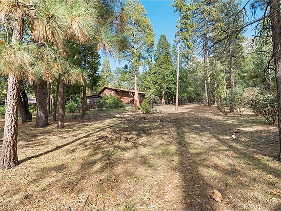 2nd image of 25220 Rim Rock Rd