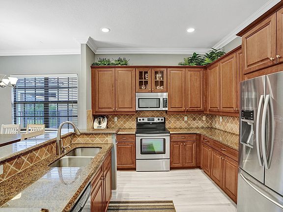 5th image of 7336 NW 112th Way