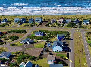 475 Sportsmen St SW, Ocean Shores, WA