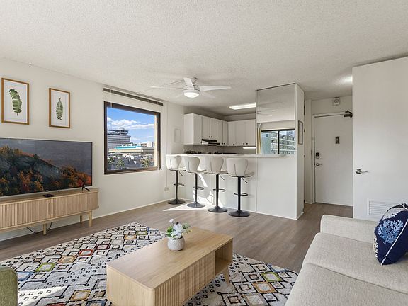 3rd image of 2140 Kuhio Ave APT 801