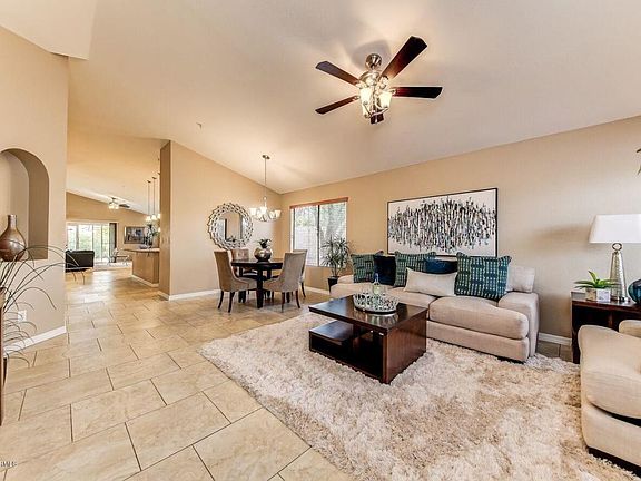 3rd image of 10372 E Sutton Dr