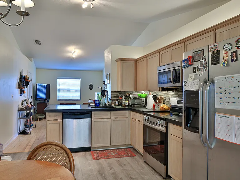 2908 Nordman Ave #2908 — Photo 6