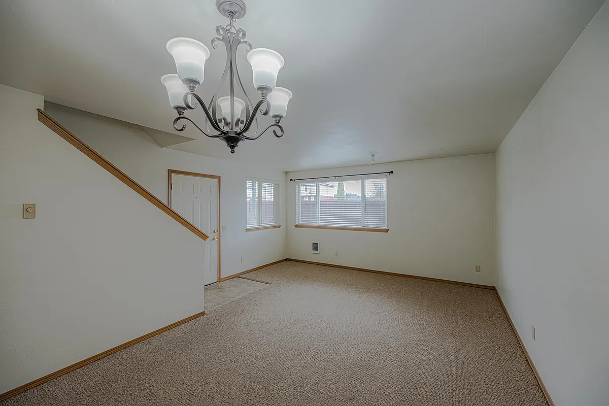 Building Photo - 1220 Avenue A #3