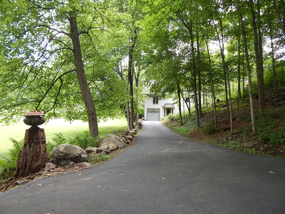 1st image of 11-15 Settlers Hill Rd