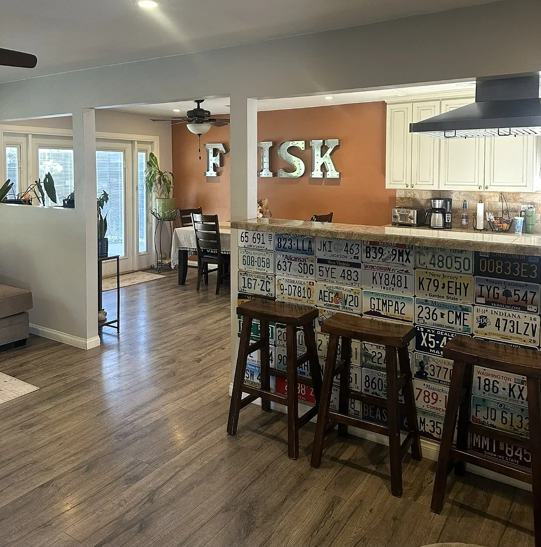 3 bed, 1378 sqft, $5,100 — Photo 4
