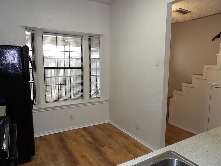 4339 Buena Vista St #5 — Photo 11
