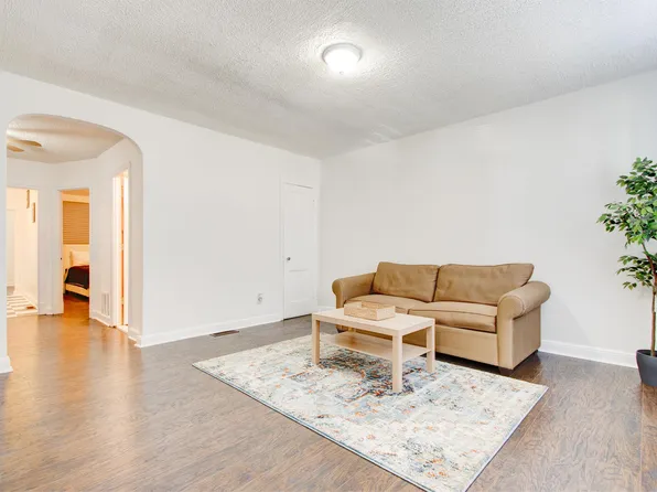 1222 18th Pl NE APT 2, Washington, DC 20002