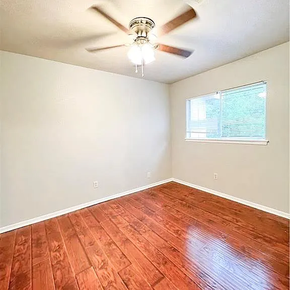 1908 Barak Ln #15 — Photo 8