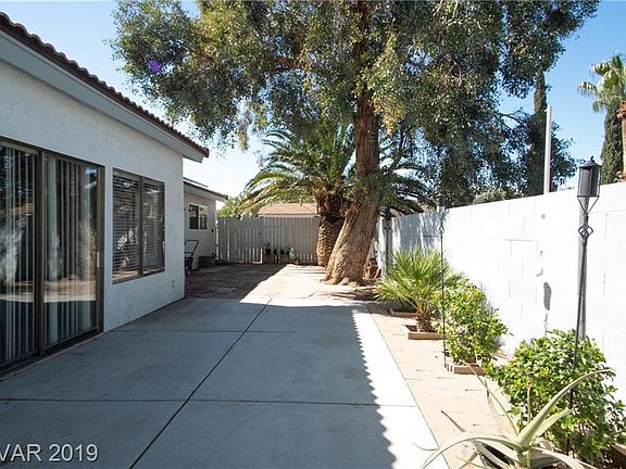 3rd image of 4610 Kristen Ln