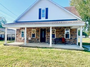 101 School House Dr, Evans, WV 25241