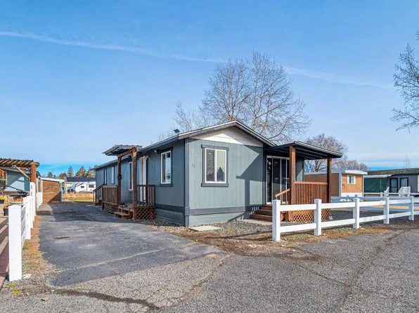 64900 Hunnell Rd, Bend, OR 97703