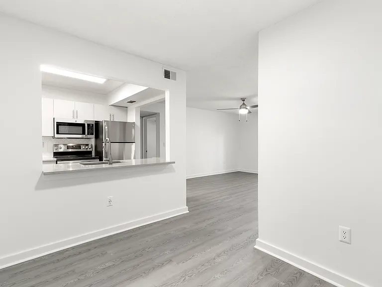 Avana Lakeview — Photo 6