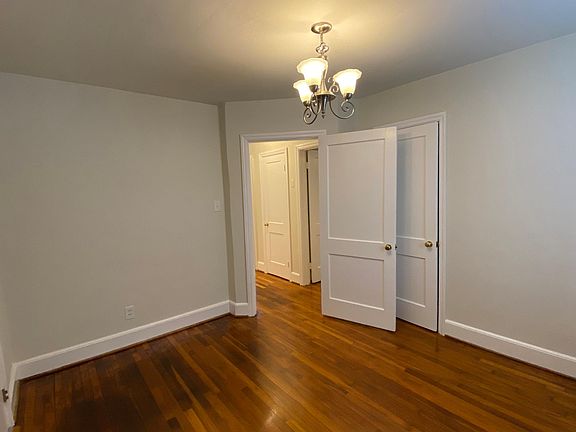 4th image of 16 Whites Ln